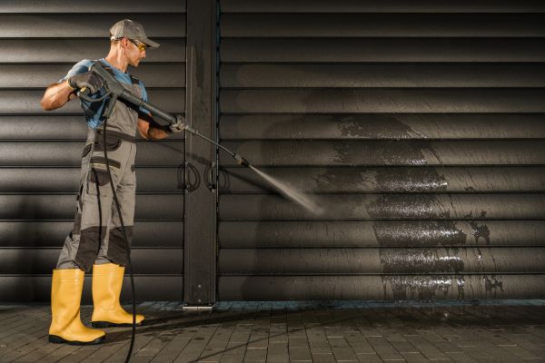 Cost of Garage Power Washing in Lenoir City