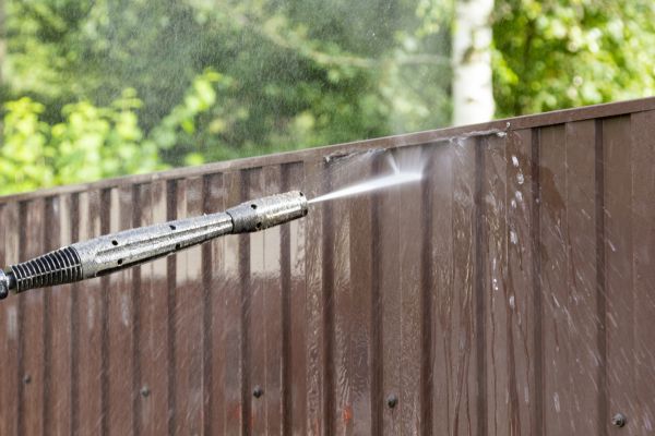 Cost of Vinyl Fence Cleaning in Lenoir City