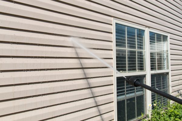 Cost of House Pressure Washing in Lenoir City