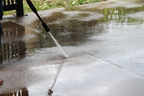 Cost of Concrete Deck Cleaning in Lenoir City