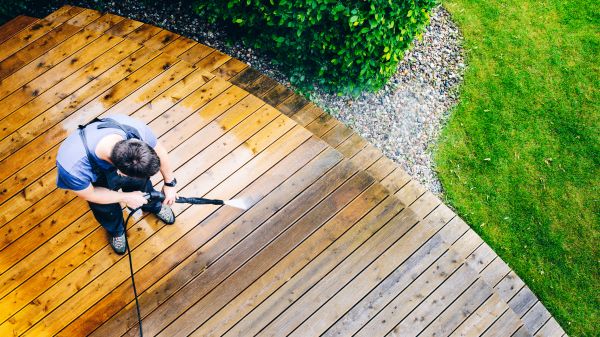 Cost of Deck Pressure Cleaning in Lenoir City