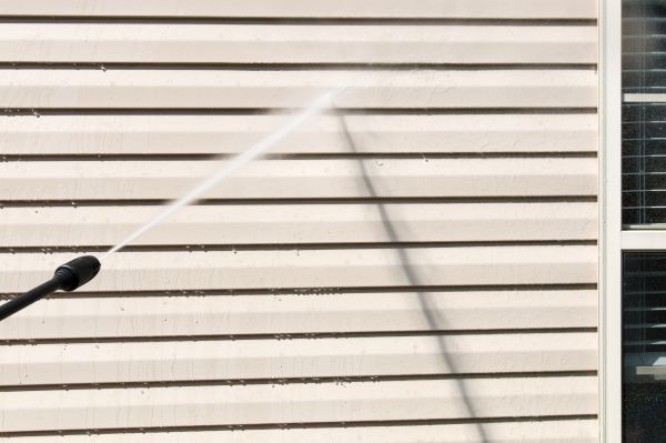 Cost of Apartment Power Washing in Lenoir City